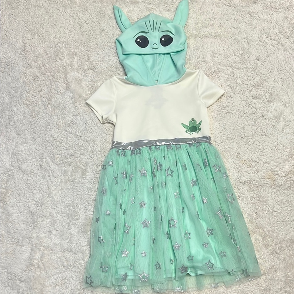 Star Wars Green and White Halloween Costume